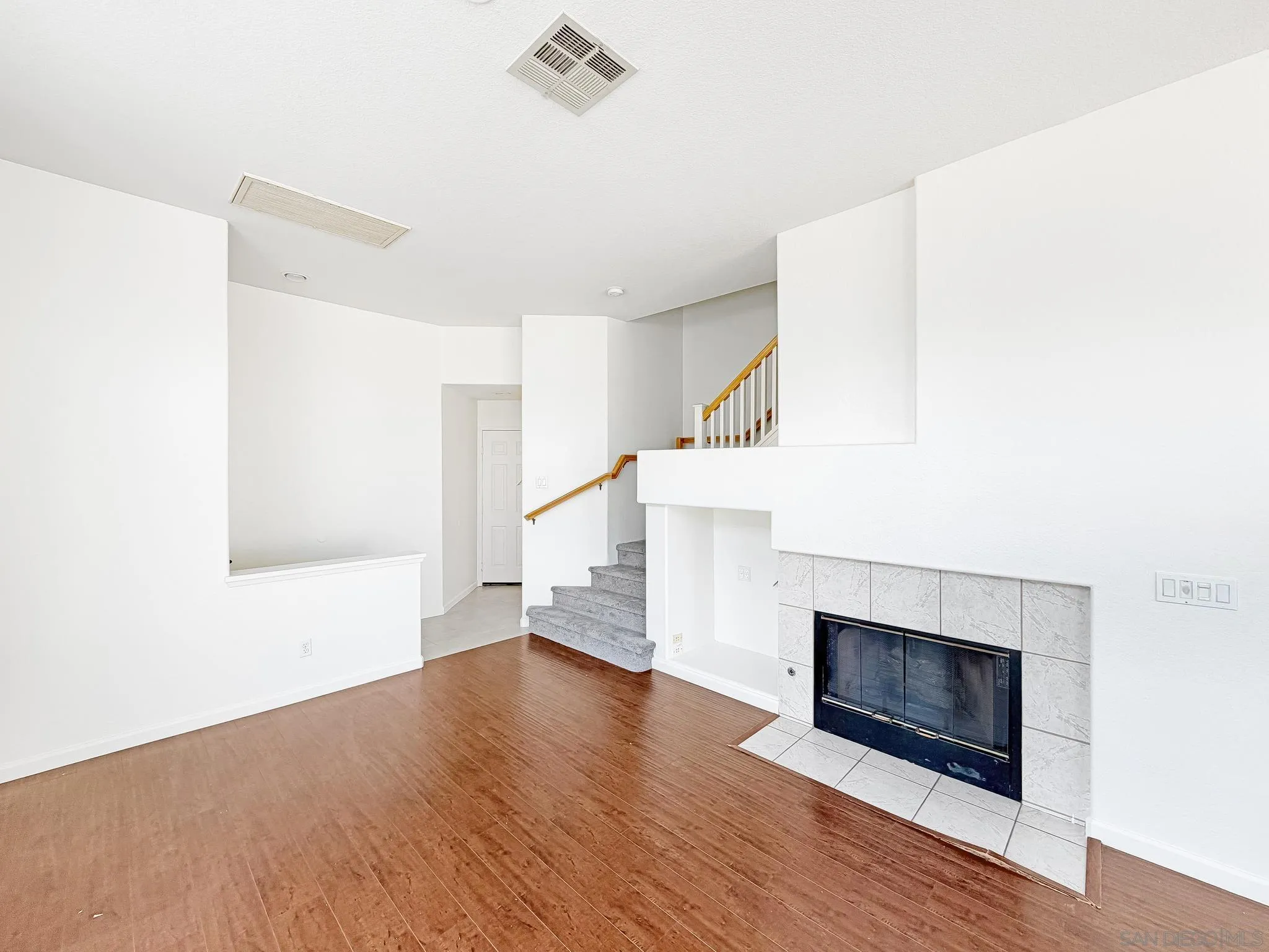 11954 Cypress Canyon Unit 2, San Diego, CA 92131 - Photo 3 of 34, San Diego, CA