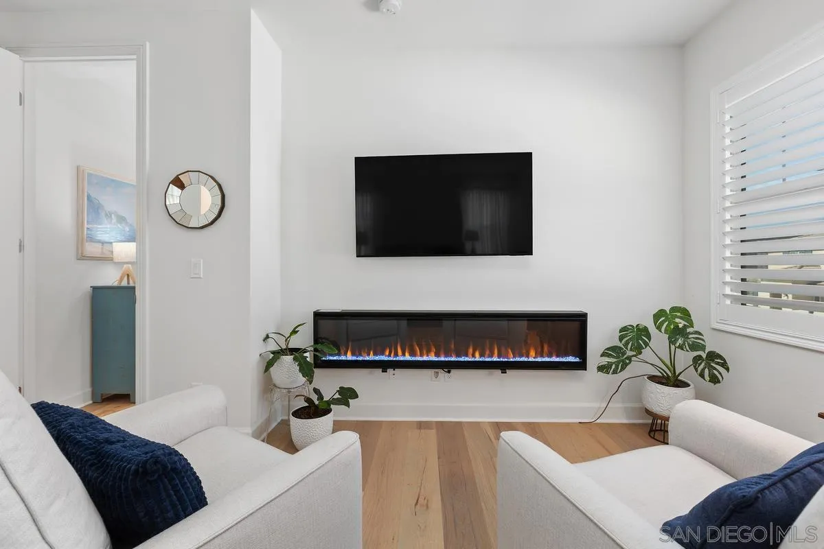 https://cdn.realtyfeed.com/cdn/127/260023174/85d20dfc8a3b2d7a11f02b73280deb17.webp