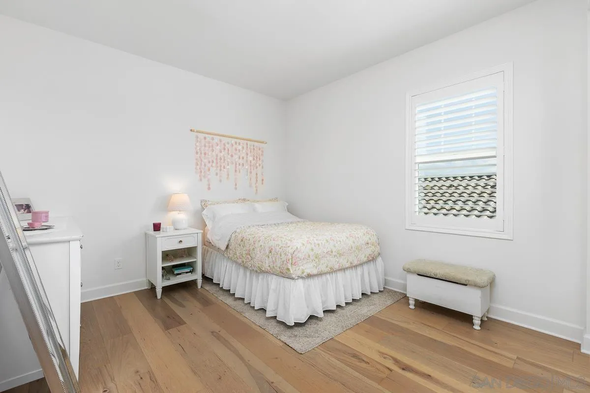 https://cdn.realtyfeed.com/cdn/127/260023174/8a6ded8cc23db5d542b1afd47b5462cb.webp