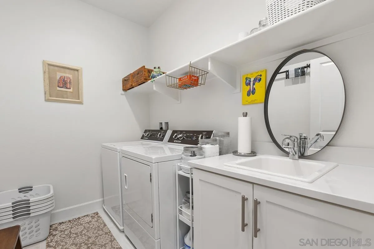 https://cdn.realtyfeed.com/cdn/127/260023174/e15f264d52e4af0d1768f2f775a43211.webp
