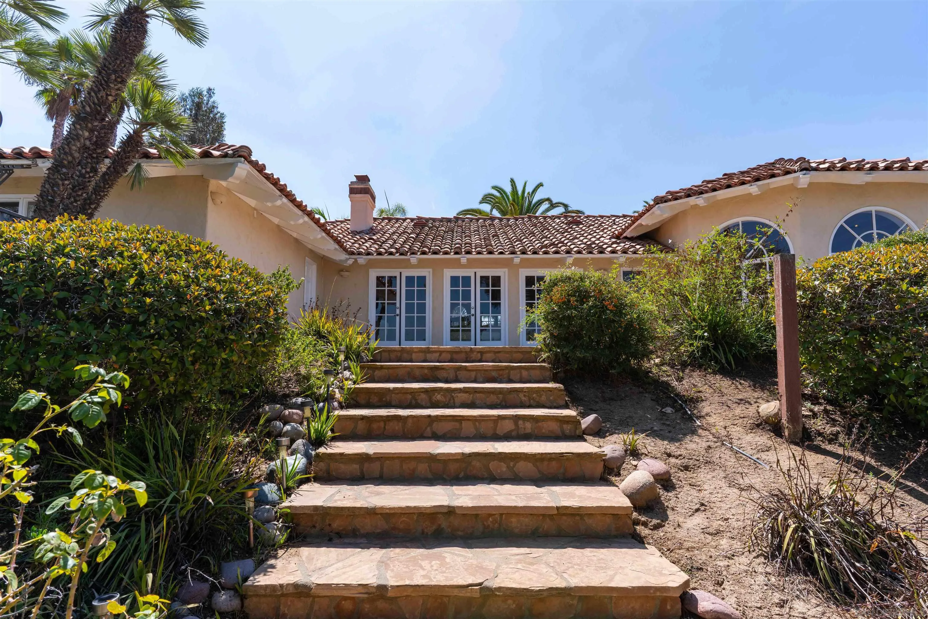 https://cdn.realtyfeed.com/cdn/127/260023177/dda1bd75f68a043da7e5f51e7def7b0a.webp