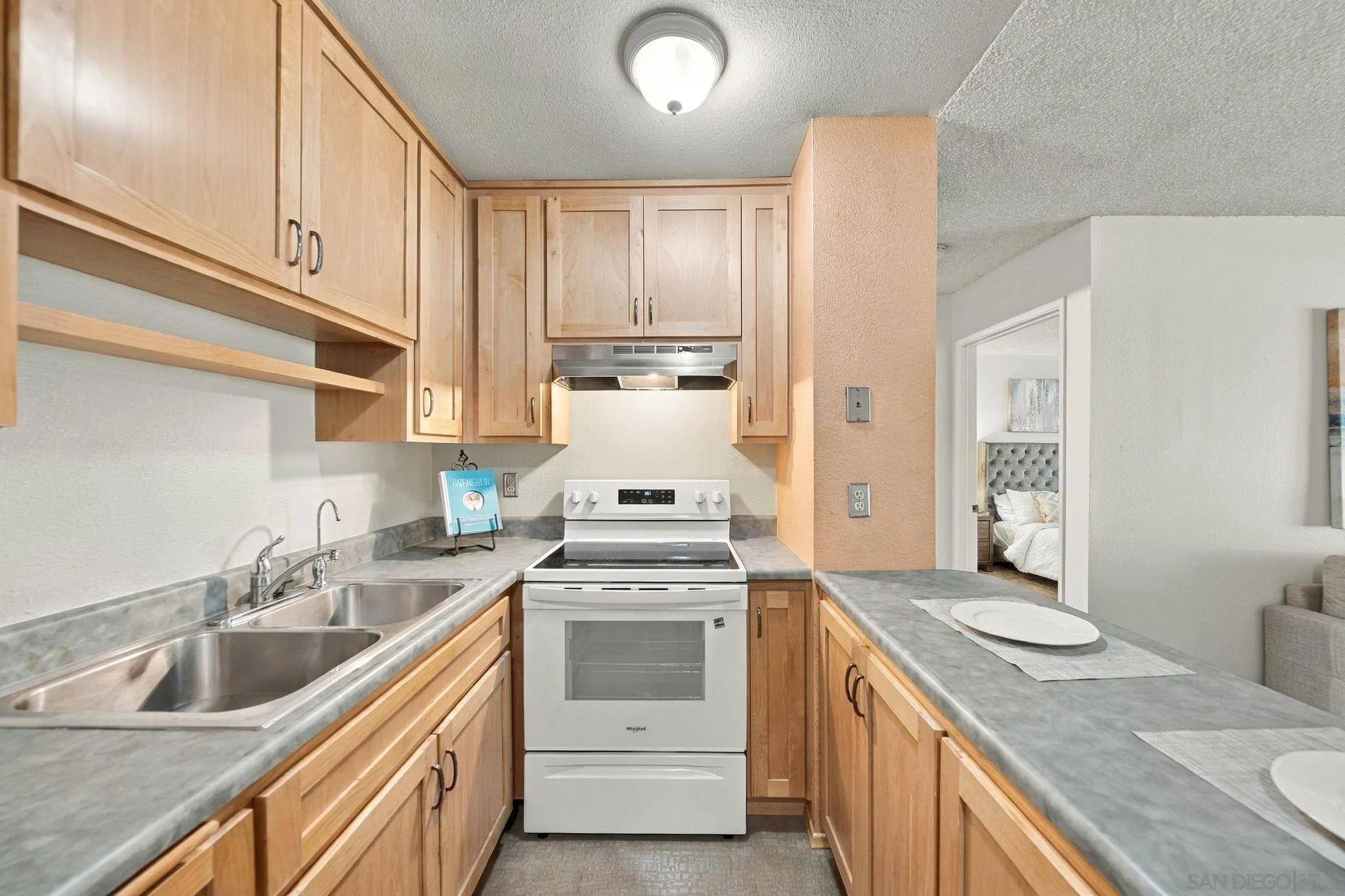 https://cdn.realtyfeed.com/cdn/127/260023179/2ebf86637e2ee5fc30a97b00bda169c7.webp