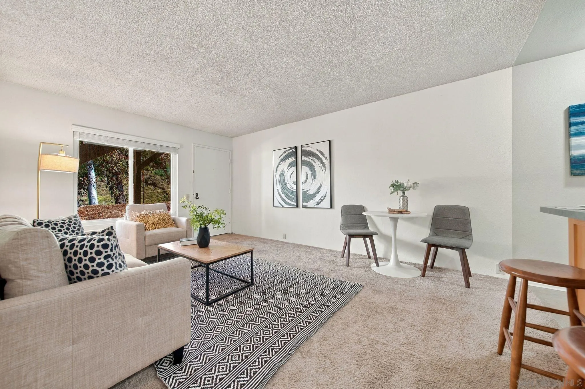 https://cdn.realtyfeed.com/cdn/127/260023179/fc16a73faf0096529ff2c2ed193f6908.webp