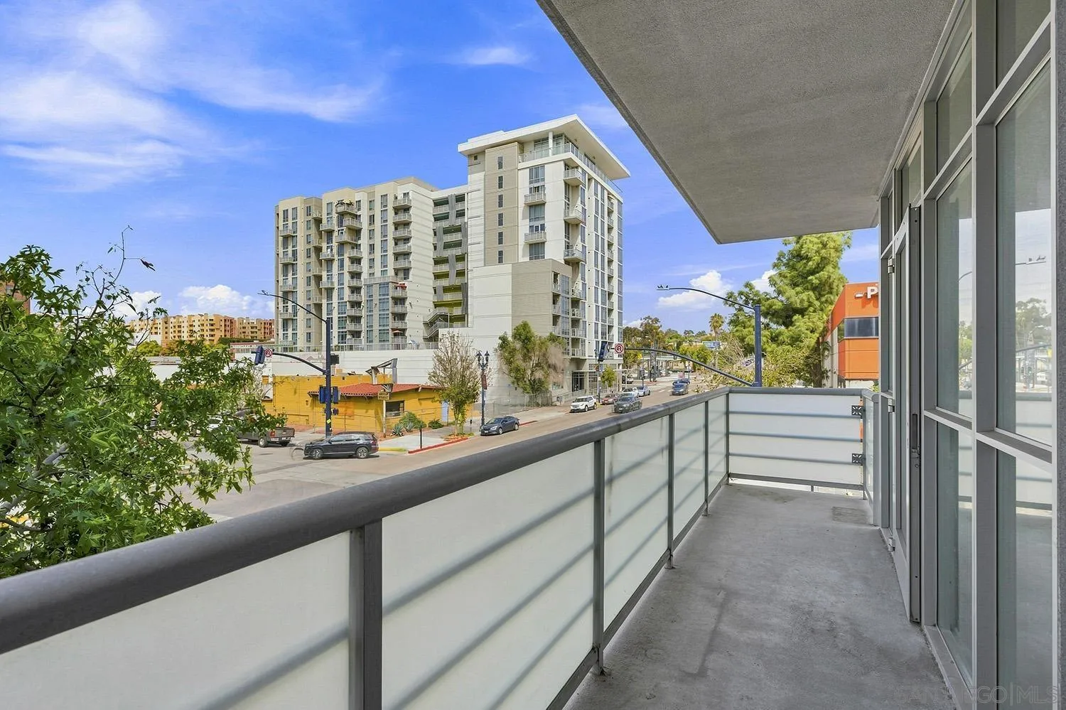 https://cdn.realtyfeed.com/cdn/127/260023182/226e152e70015d8610d0d295f0905202.webp