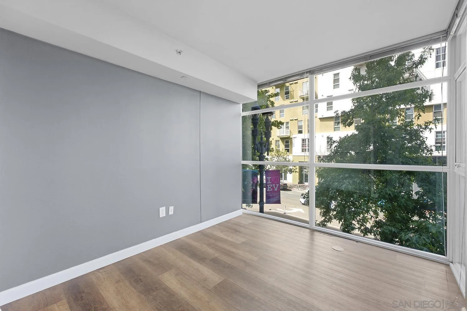 https://cdn.realtyfeed.com/cdn/127/260023182/35868e6ab4c84b92b434cc8b6e3c5581.webp
