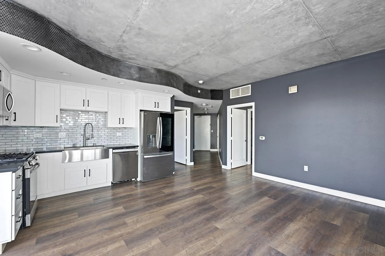 https://cdn.realtyfeed.com/cdn/127/260023182/faf6a4441640bbbfab04a8b2fbd1a339.webp