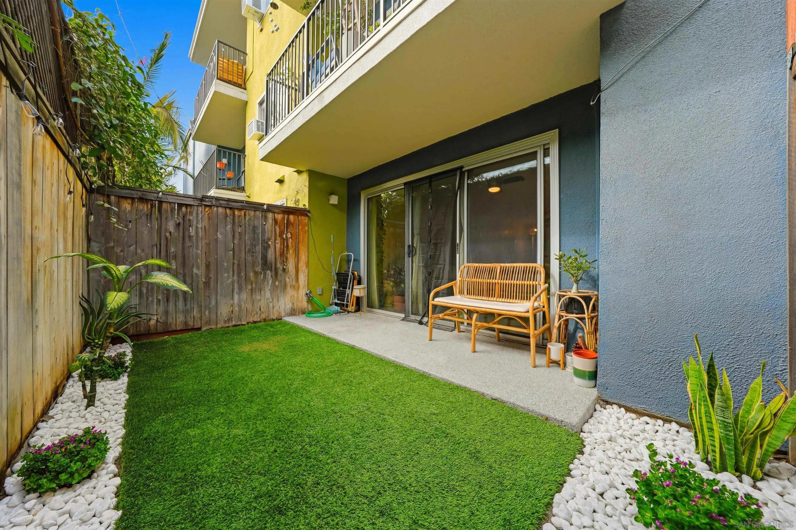 https://cdn.realtyfeed.com/cdn/127/260023185/adcb9983fd4ab52ed0f07792339beacb.webp
