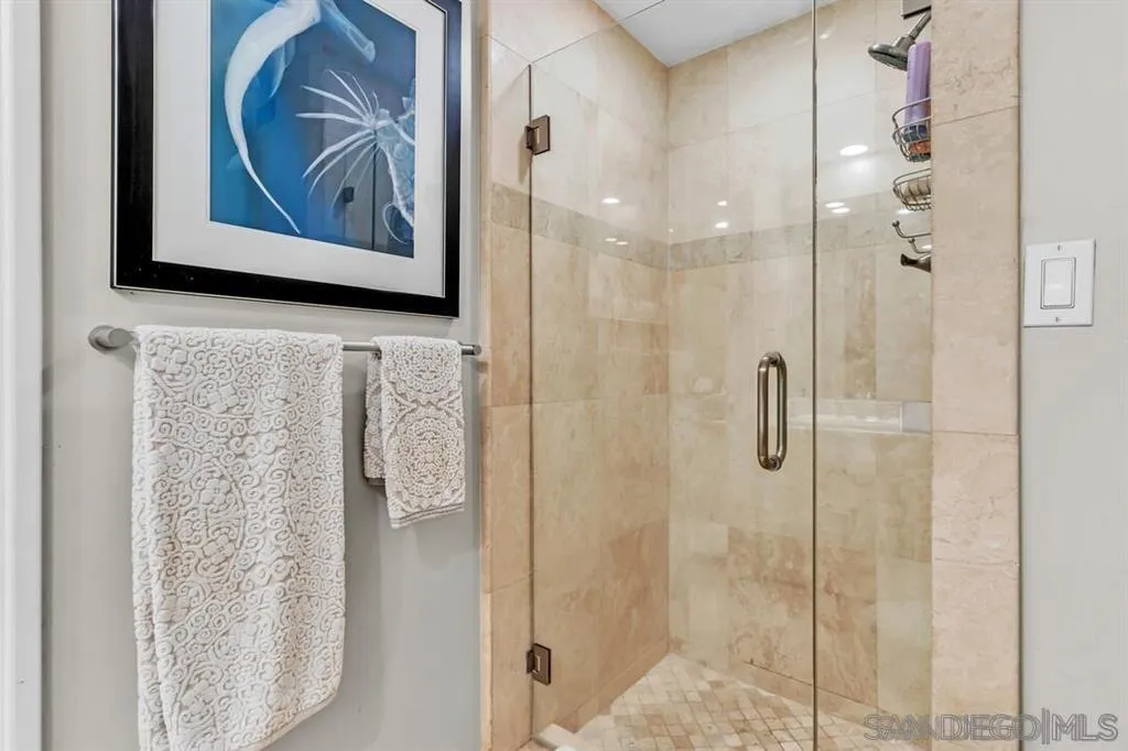 https://cdn.realtyfeed.com/cdn/127/260023187/147955f86b69246463f4487ac55cafe3.webp