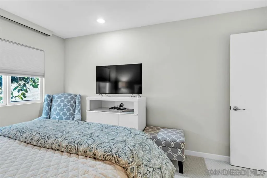 https://cdn.realtyfeed.com/cdn/127/260023187/4b8aa6871c664f61b8c862150ec3e986.webp