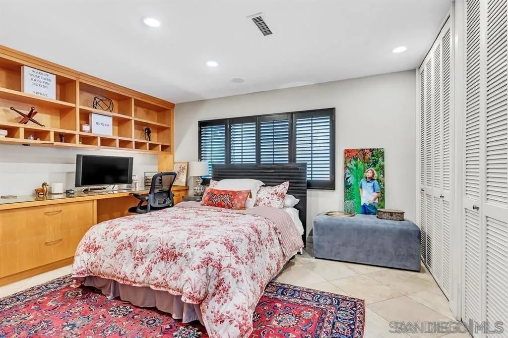 https://cdn.realtyfeed.com/cdn/127/260023187/666f055a5650caccc3c611dfe085697d.webp