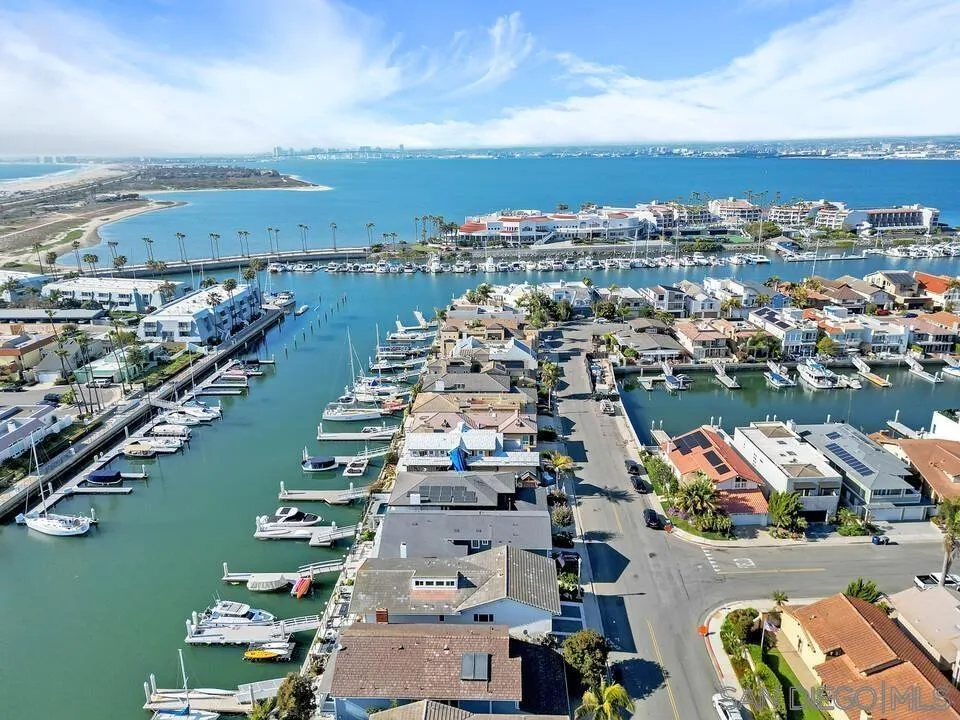 https://cdn.realtyfeed.com/cdn/127/260023187/af6b288156ade7ac870be309447778bb.webp