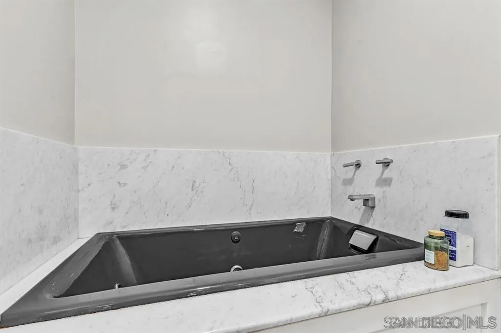 https://cdn.realtyfeed.com/cdn/127/260023187/be2a072190c805b4c39c8bf452cfcc27.webp