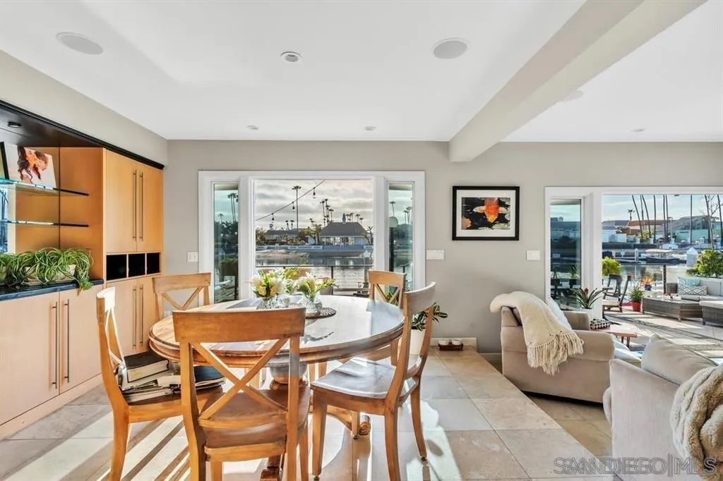 https://cdn.realtyfeed.com/cdn/127/260023187/f399b83b0453bcfb40b5c25ce0bc2031.webp
