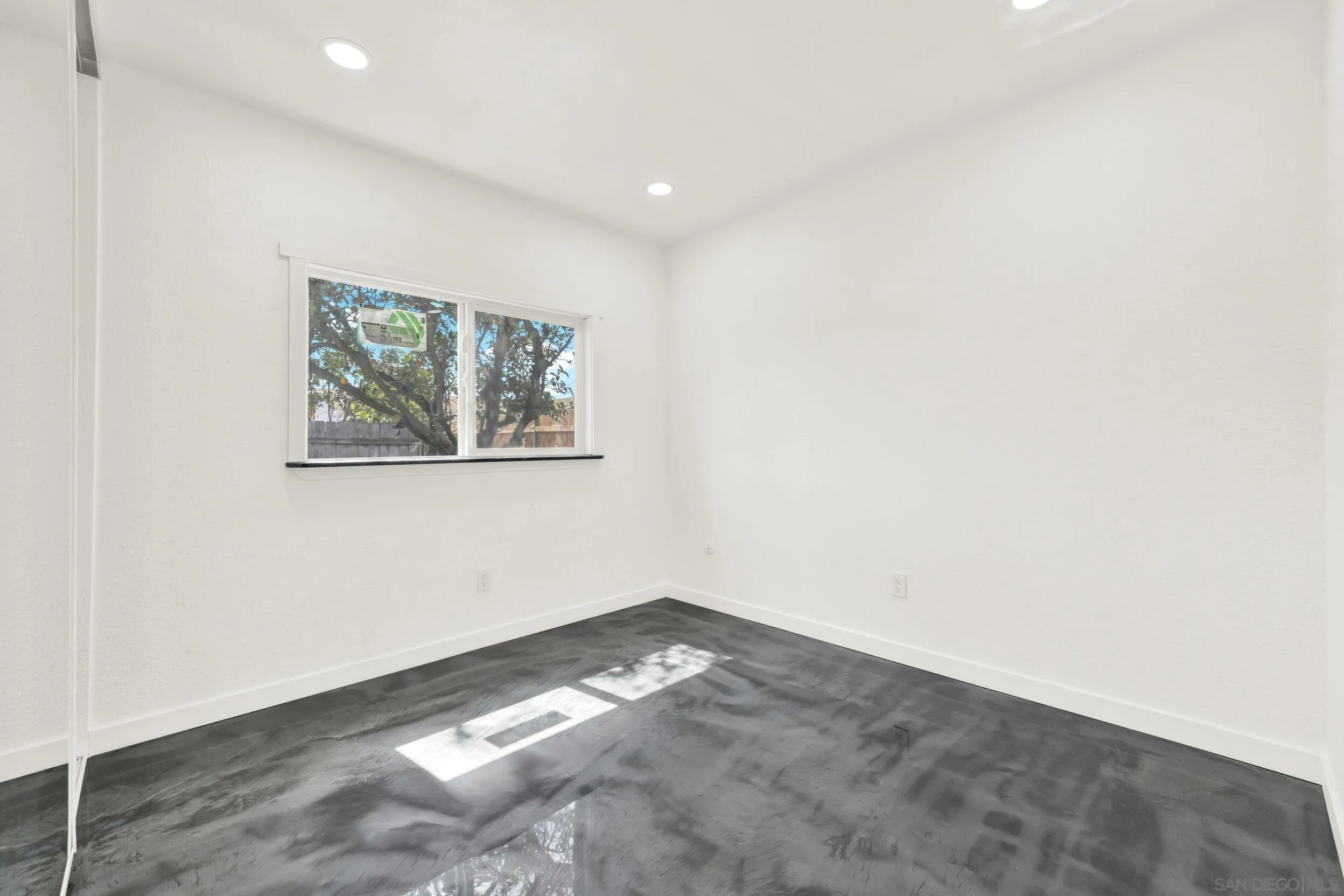 https://cdn.realtyfeed.com/cdn/127/260023188/2bf287c339375b89b85e3bebd265da15.webp