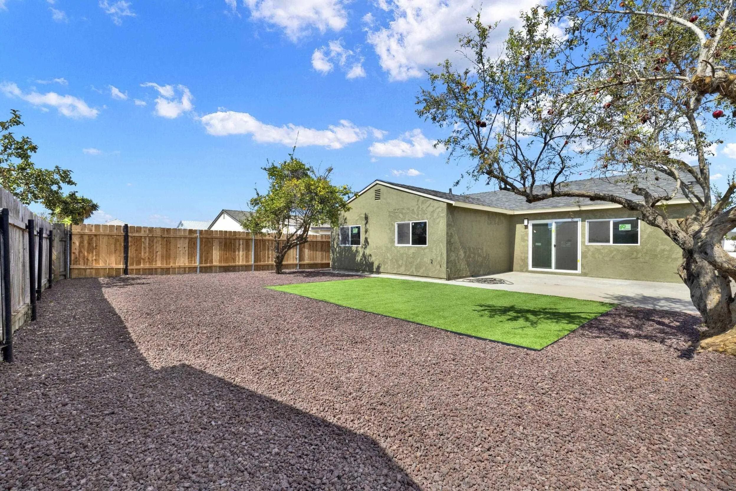 https://cdn.realtyfeed.com/cdn/127/260023188/84825f80789a7b5479dd6db2dce2a5e9.webp