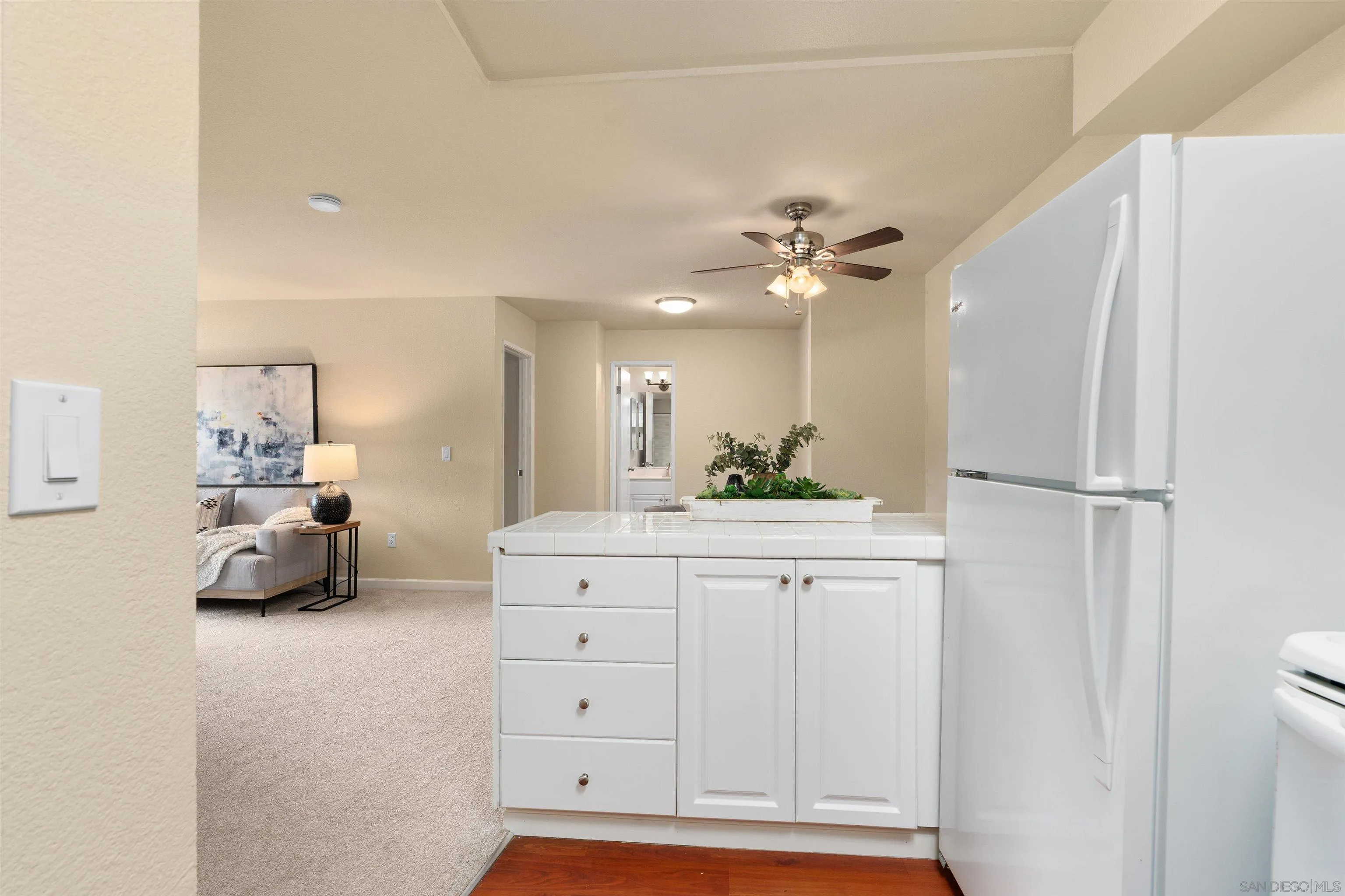 https://cdn.realtyfeed.com/cdn/127/260023196/14c0528486375d365c83c15fe1d1b115.webp