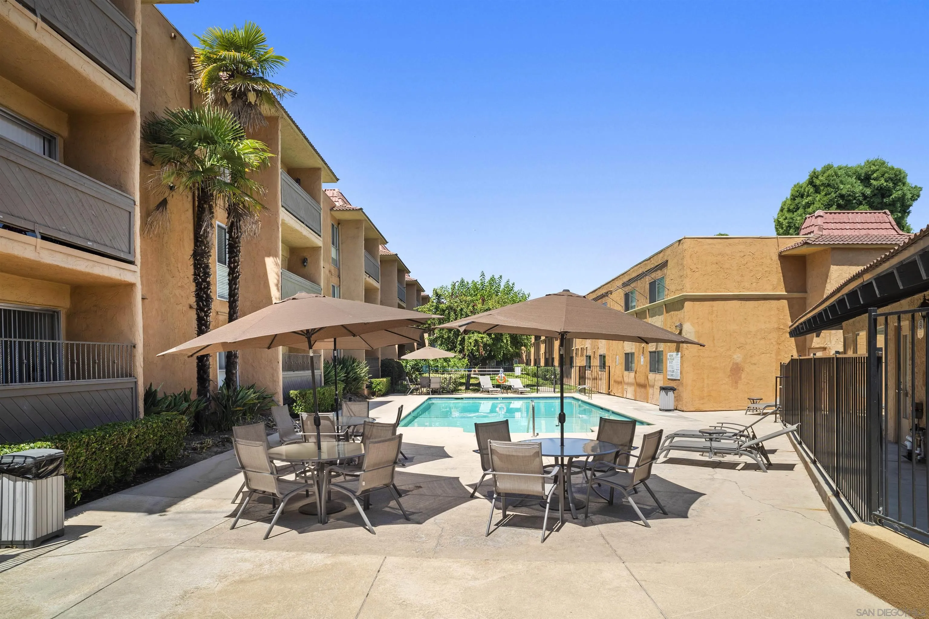 https://cdn.realtyfeed.com/cdn/127/260023196/649ee0f90a203bc790a2a27c53f1c036.webp