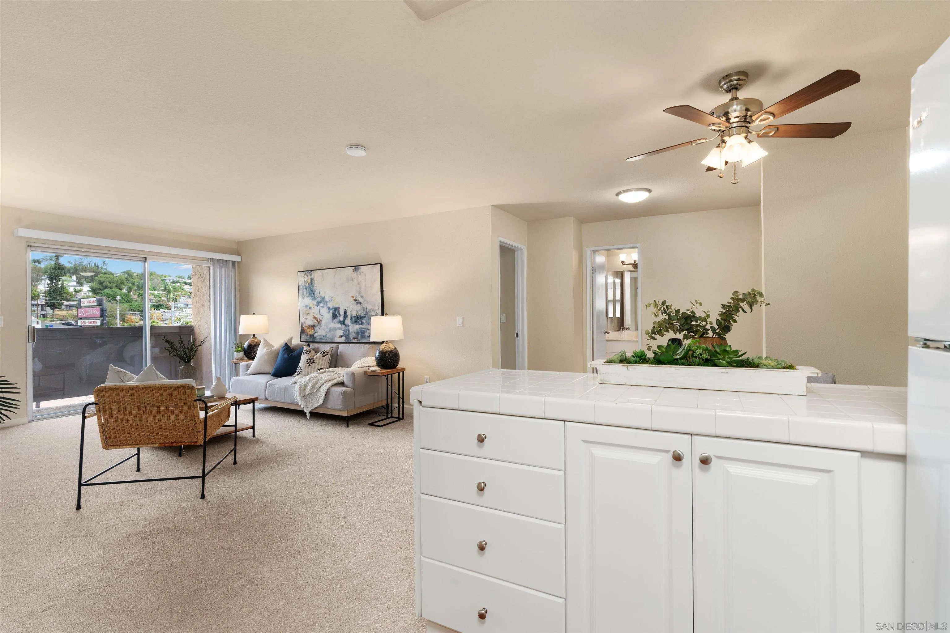 https://cdn.realtyfeed.com/cdn/127/260023196/6a5bfc2c06726ed11d3fe1451fa107b4.webp