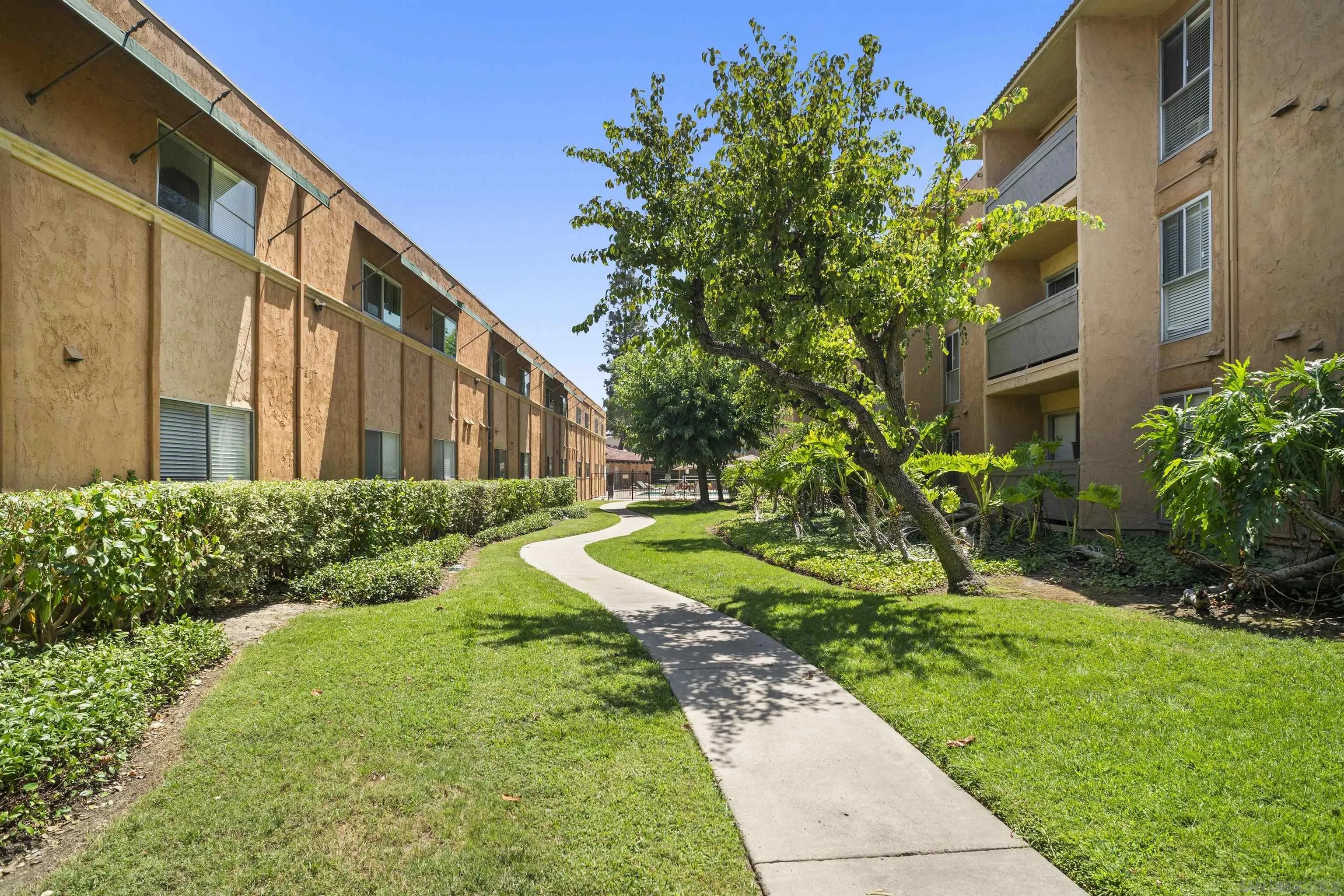 https://cdn.realtyfeed.com/cdn/127/260023196/7a07146a373440aefab20611dc4917b0.webp