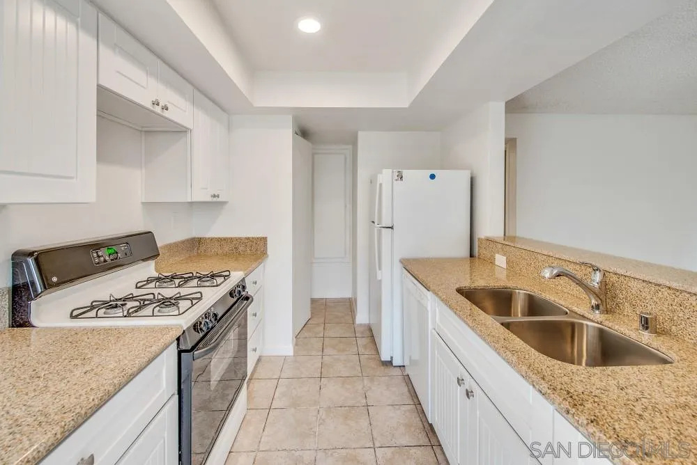 9489 Fairgrove Ln #103, San Diego, CA 92129, photo 9