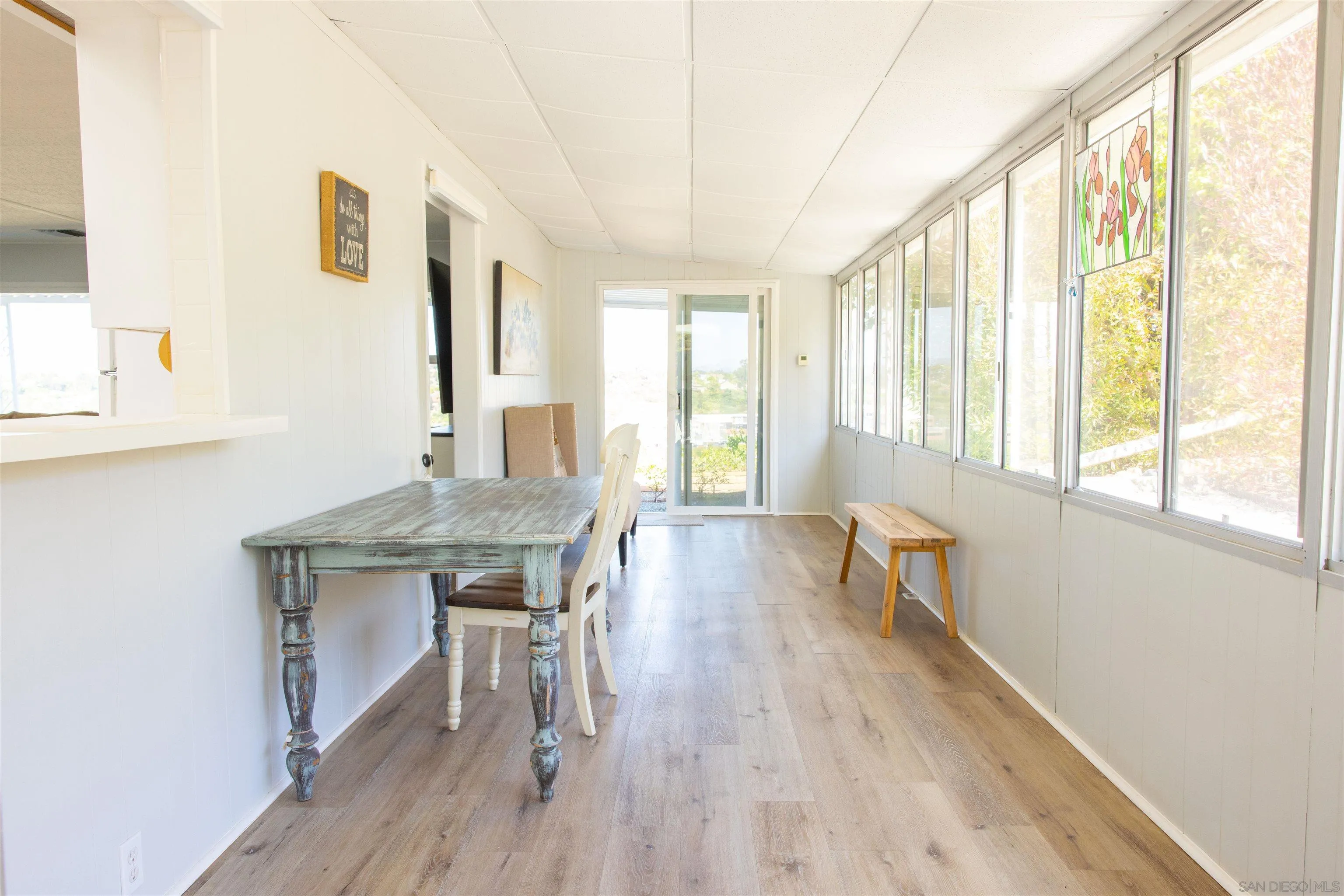 https://cdn.realtyfeed.com/cdn/127/260023202/7edb58fcdfe90db00d1d395a3d2fe1d1.webp
