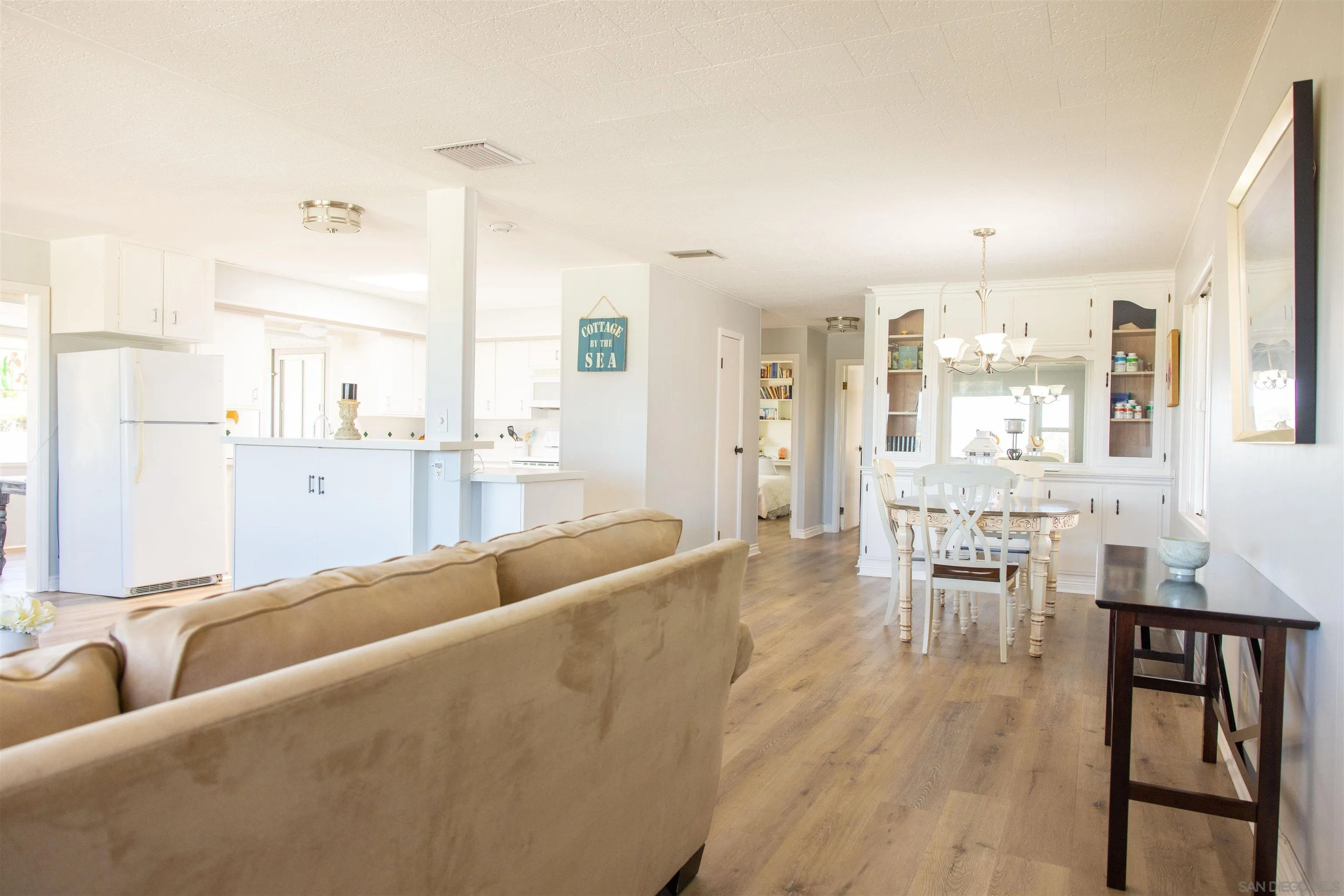 https://cdn.realtyfeed.com/cdn/127/260023202/9423f0cf6c01a70fd6a34077f5b93728.webp