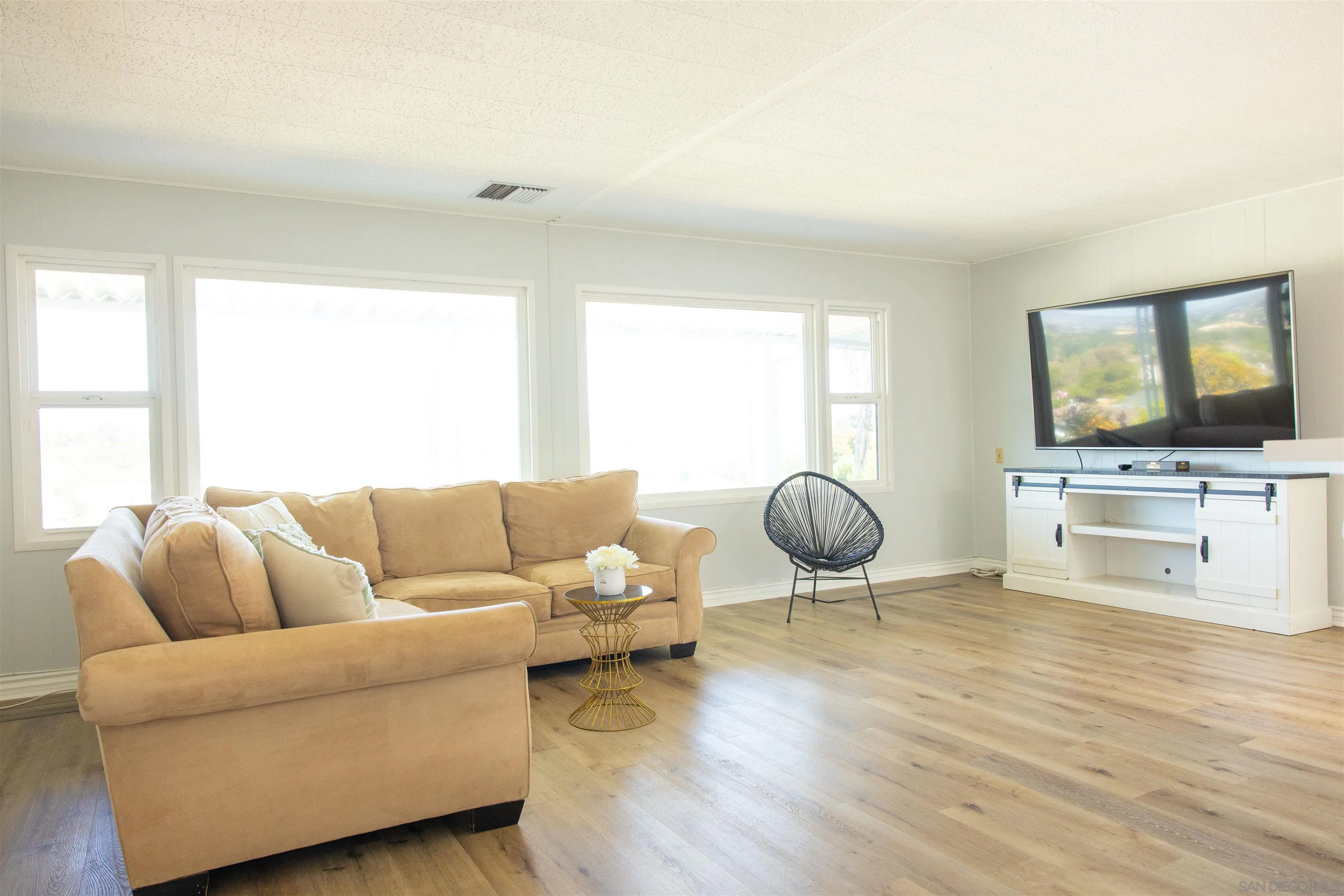 https://cdn.realtyfeed.com/cdn/127/260023202/9ba5f81668ba40531b387a33ea29d73a.webp