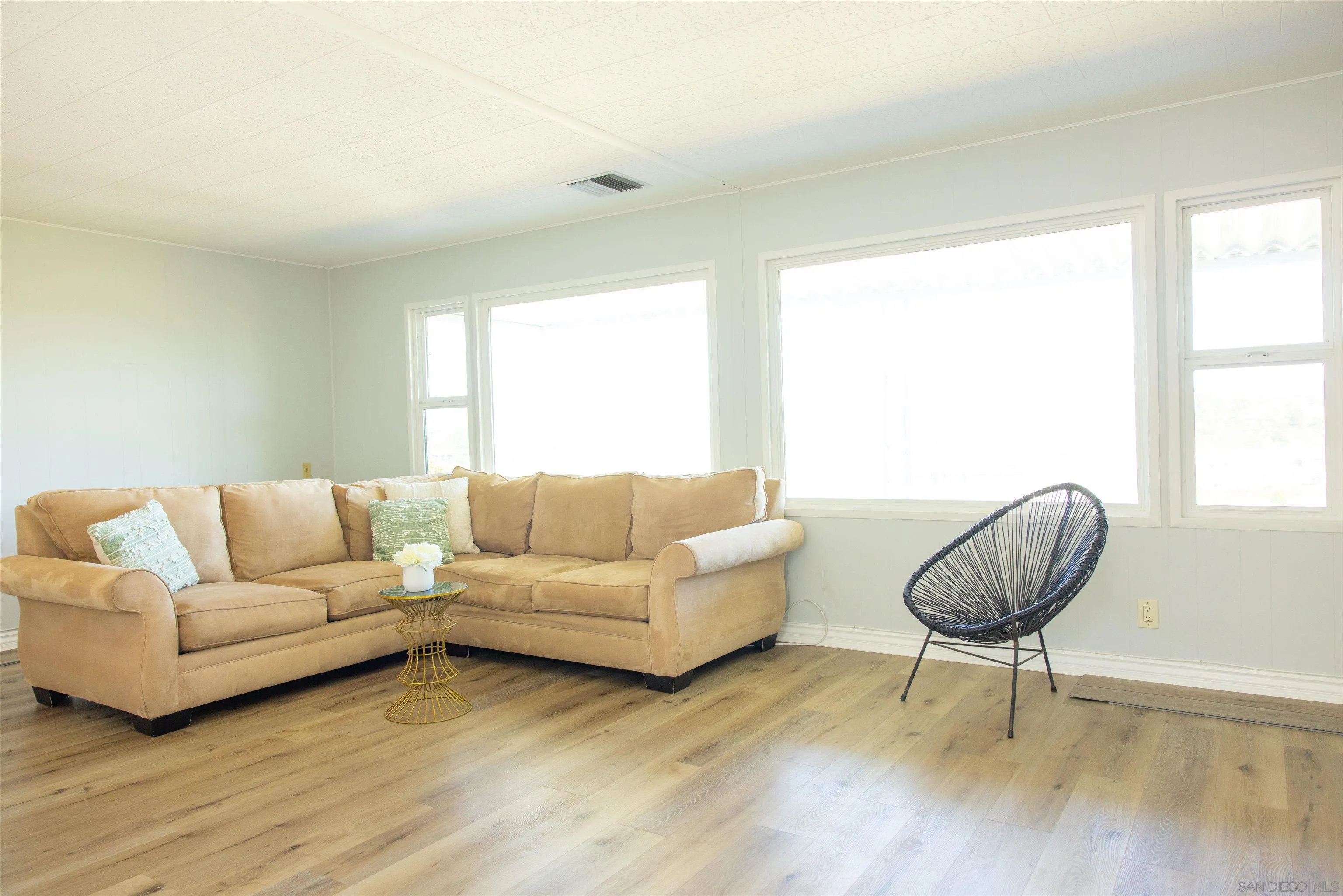https://cdn.realtyfeed.com/cdn/127/260023202/b47a853637e6983f63181e64ca247935.webp