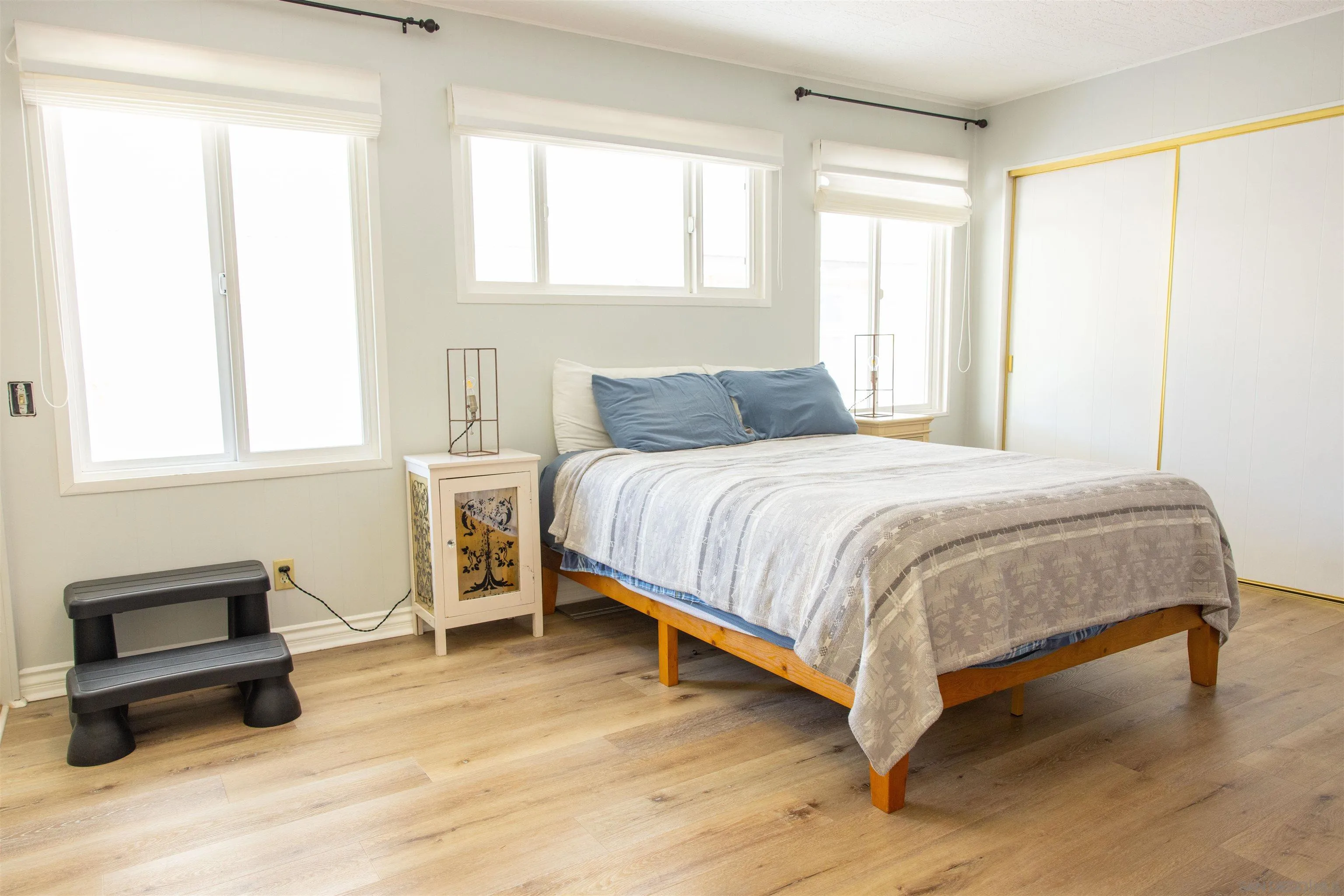 https://cdn.realtyfeed.com/cdn/127/260023202/c1f87687a8609d4e57bdb29e66f2019d.webp