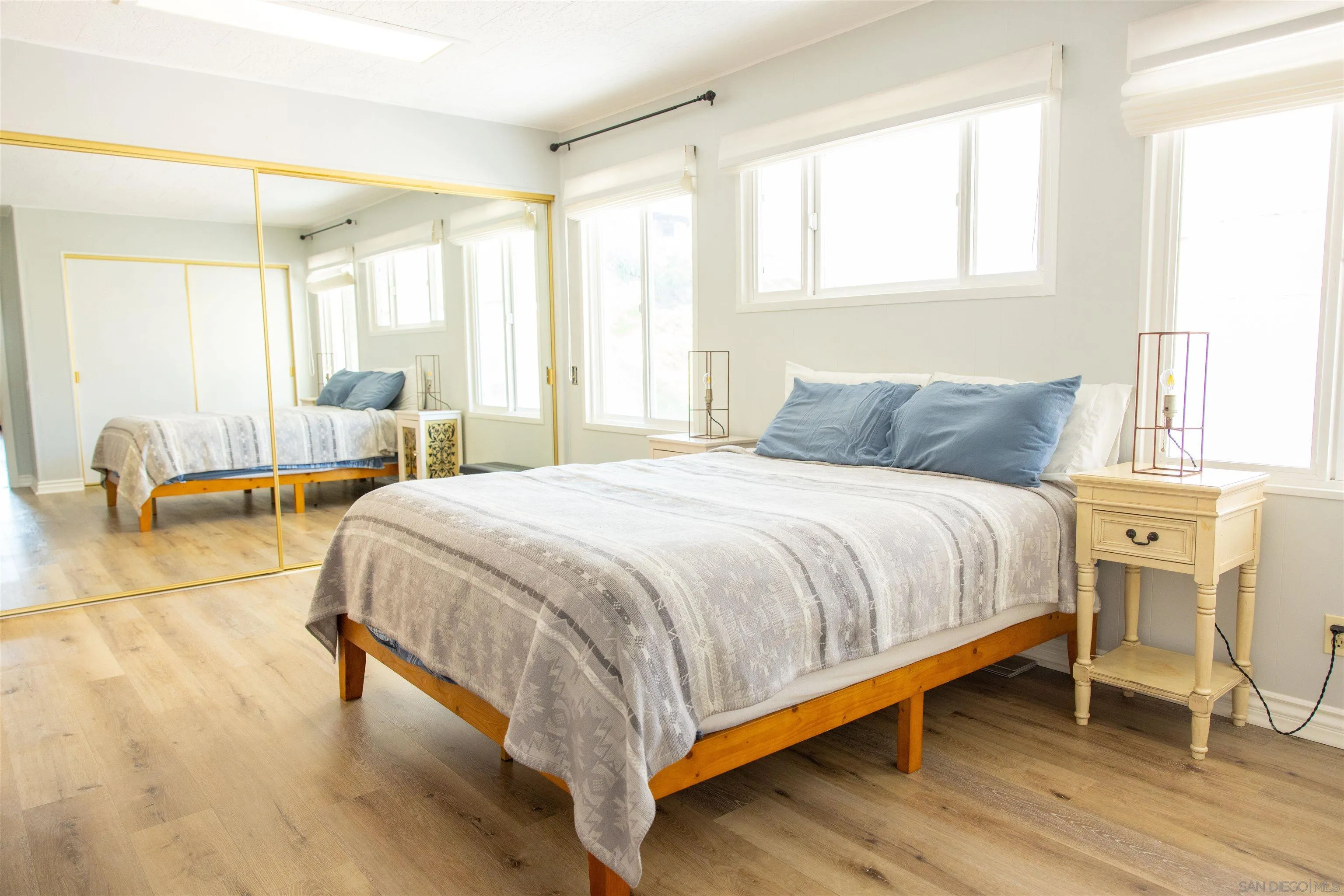 https://cdn.realtyfeed.com/cdn/127/260023202/c9b4a870b5cef5850faac7b551d85d9c.webp
