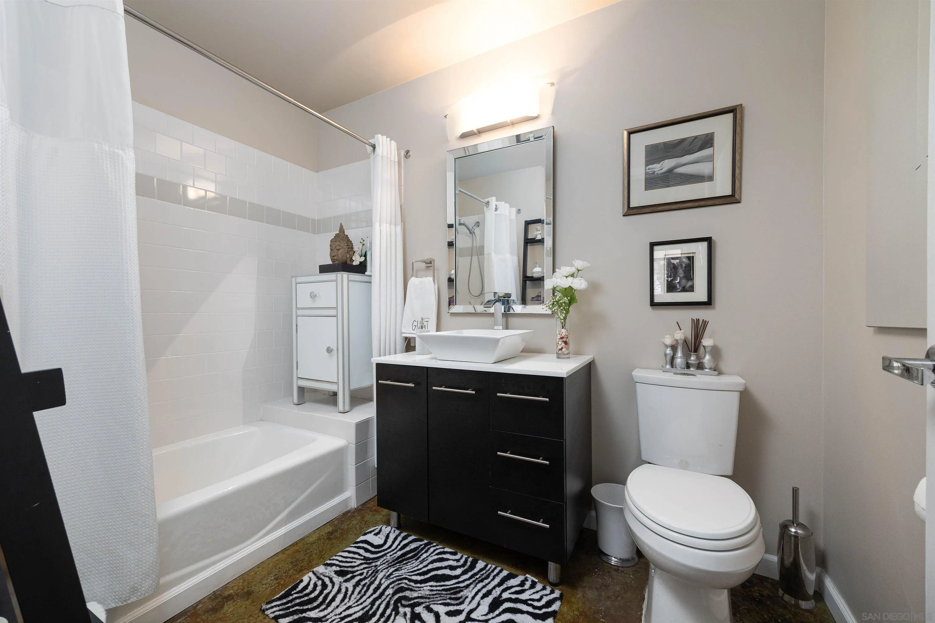 https://cdn.realtyfeed.com/cdn/127/260023211/d66a8613d5d0b4c0151cd414acdb8cb3.webp