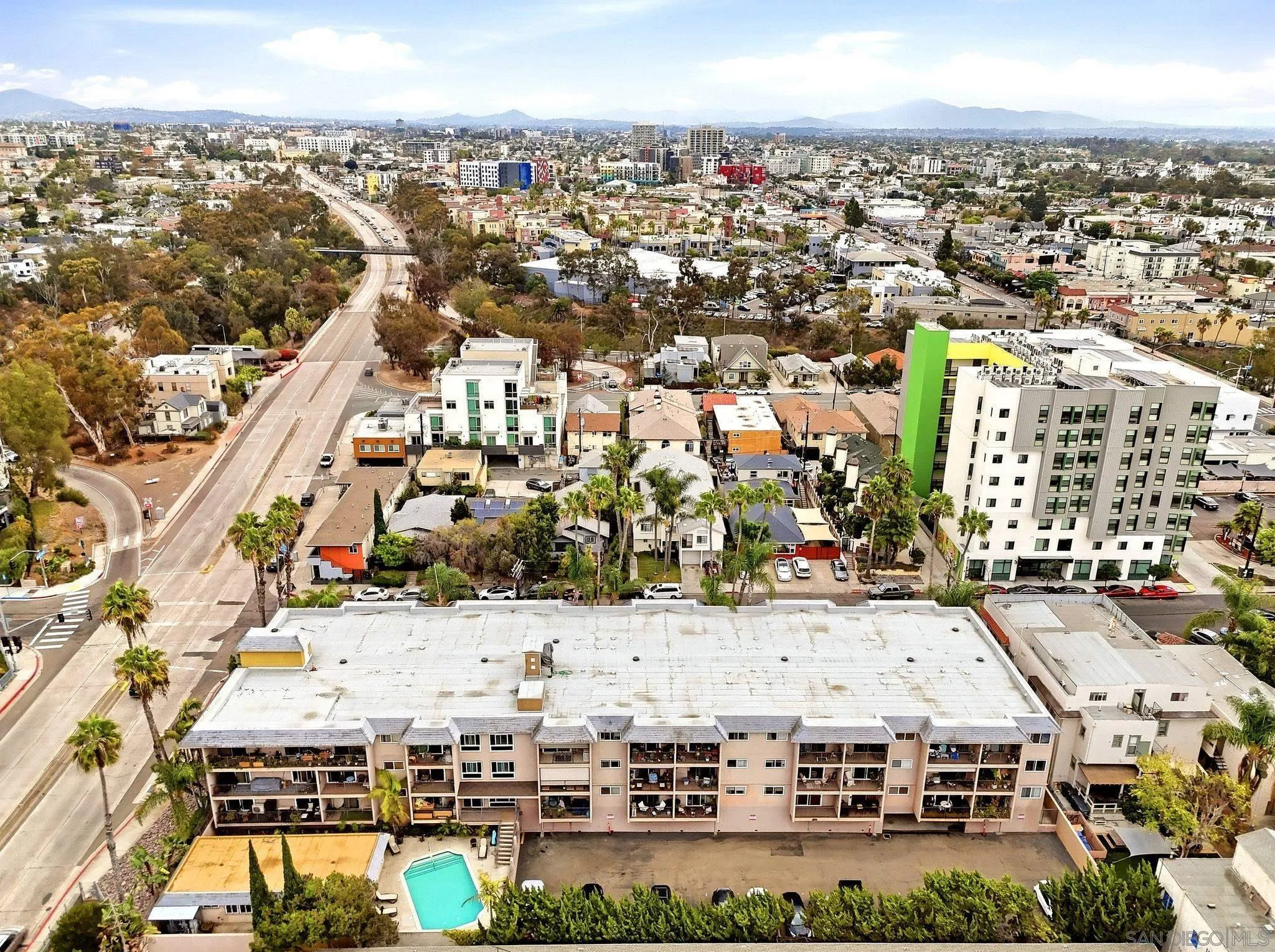 https://cdn.realtyfeed.com/cdn/127/260023214/bb6488b125fe938142f13d035d4a0520.webp
