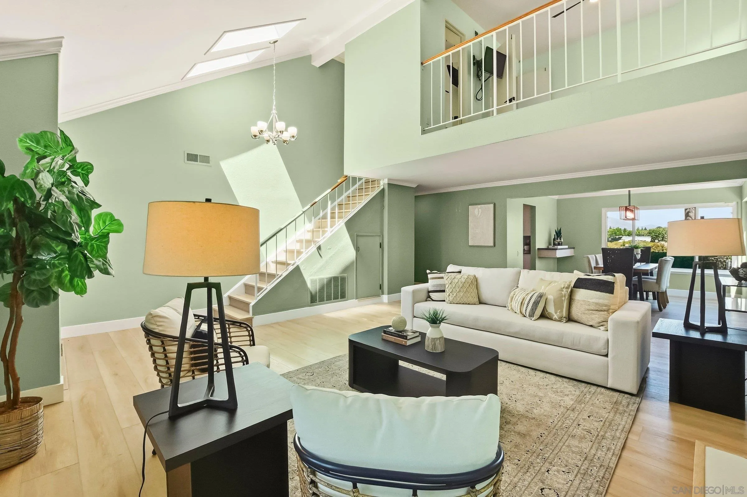 https://cdn.realtyfeed.com/cdn/127/260023220/15eaa7c778a1d94d5145ce0a0ccda648.webp