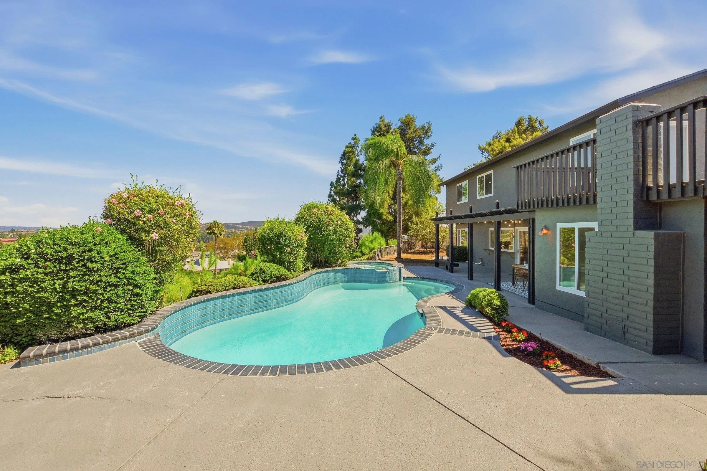 https://cdn.realtyfeed.com/cdn/127/260023220/1b5733d493ca86f27b3e5d24a100c61c.webp