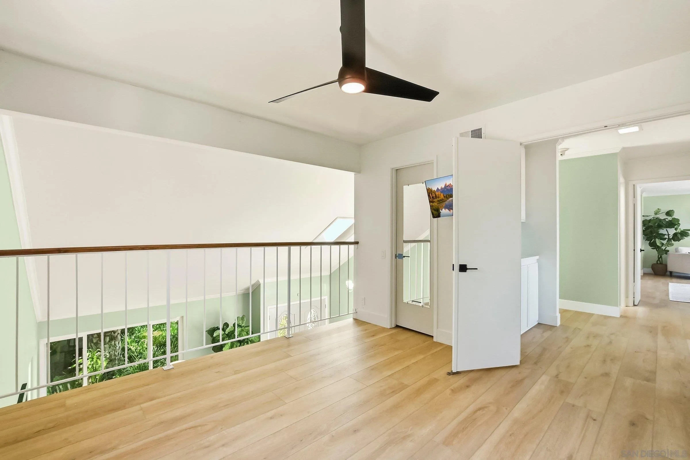 https://cdn.realtyfeed.com/cdn/127/260023220/20f7cb4bb8110bf491493e2320af58e9.webp