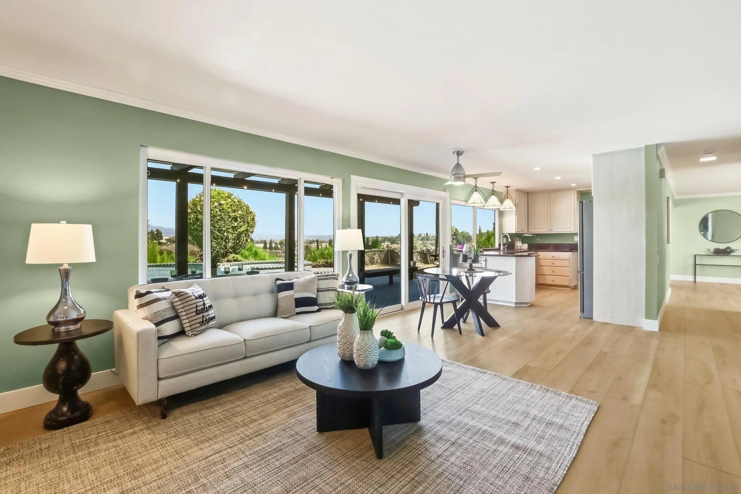 https://cdn.realtyfeed.com/cdn/127/260023220/2541ee56023850900db2fa8dbe791a40.webp