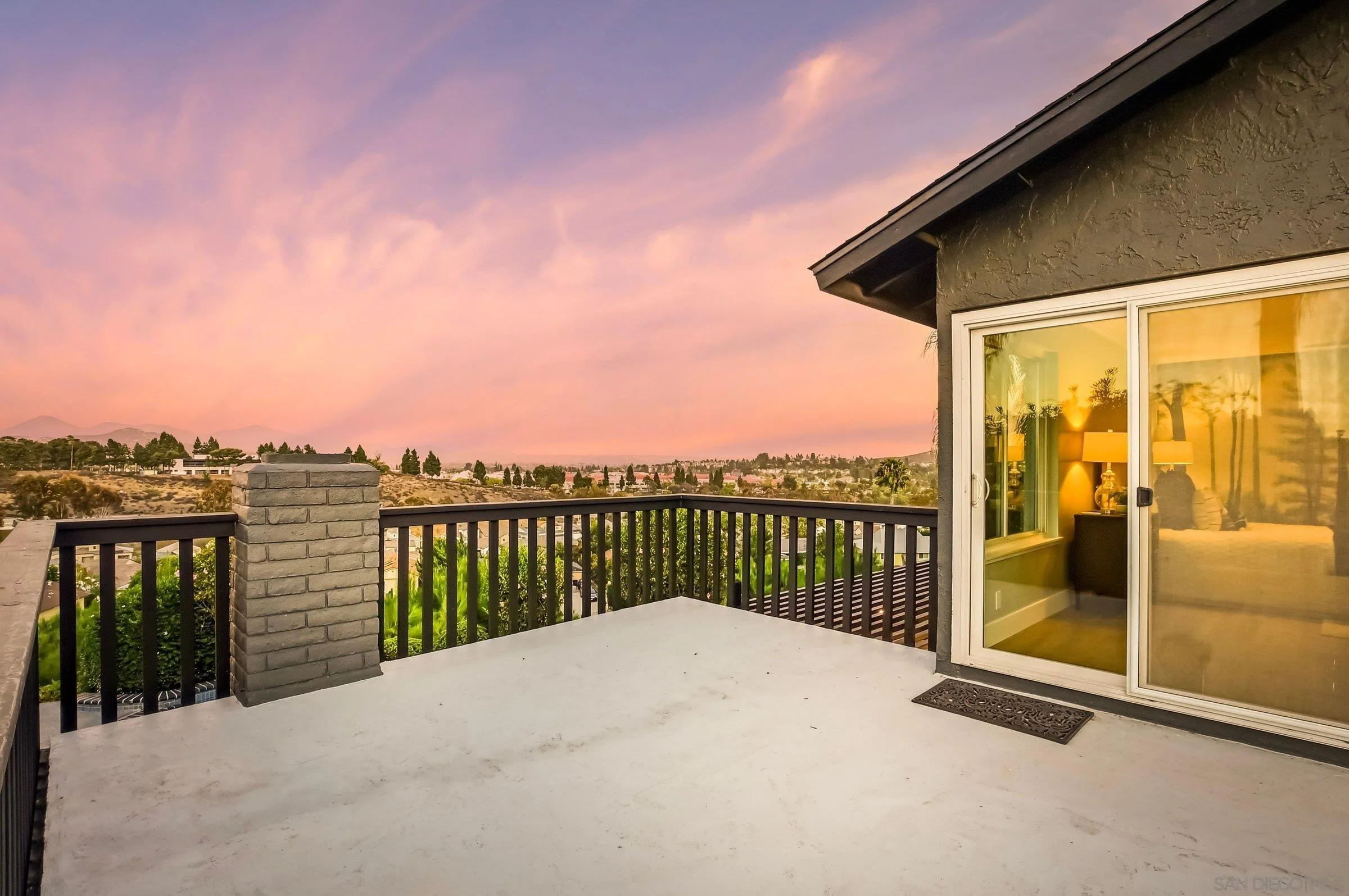 https://cdn.realtyfeed.com/cdn/127/260023220/7fa452ed27bd2f07bfb3b439039ba4f7.webp