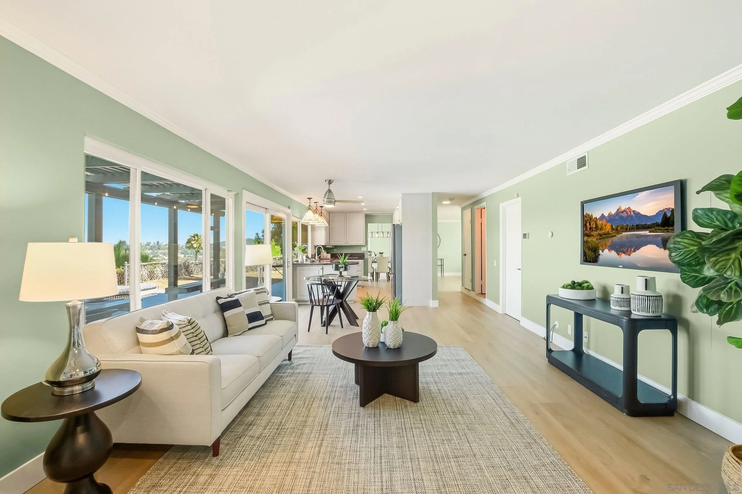 https://cdn.realtyfeed.com/cdn/127/260023220/dc1a80f2c96e5325f5179b2e304e29a1.webp