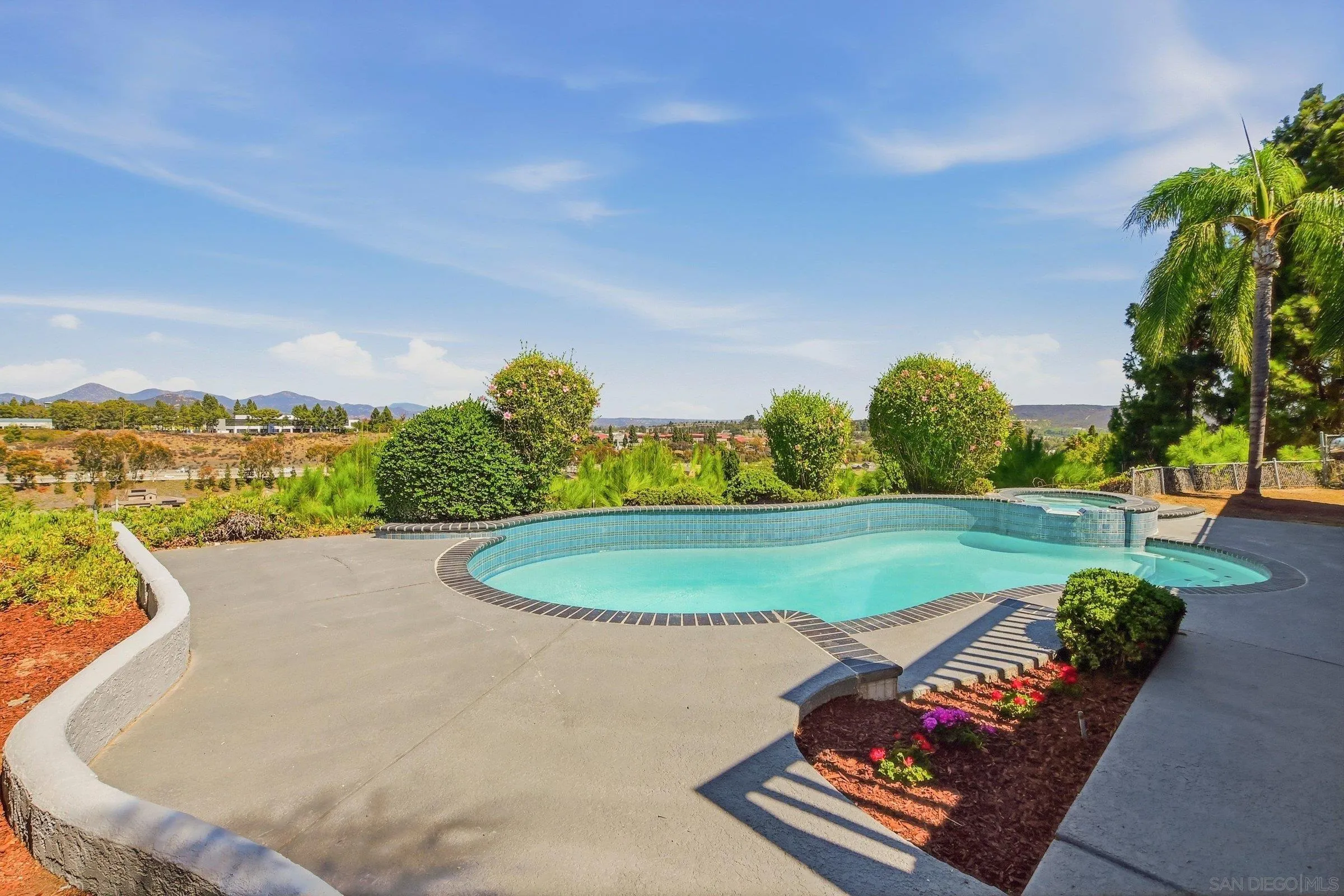 https://cdn.realtyfeed.com/cdn/127/260023220/f3871ed096177a91444655e3c5876ac6.webp