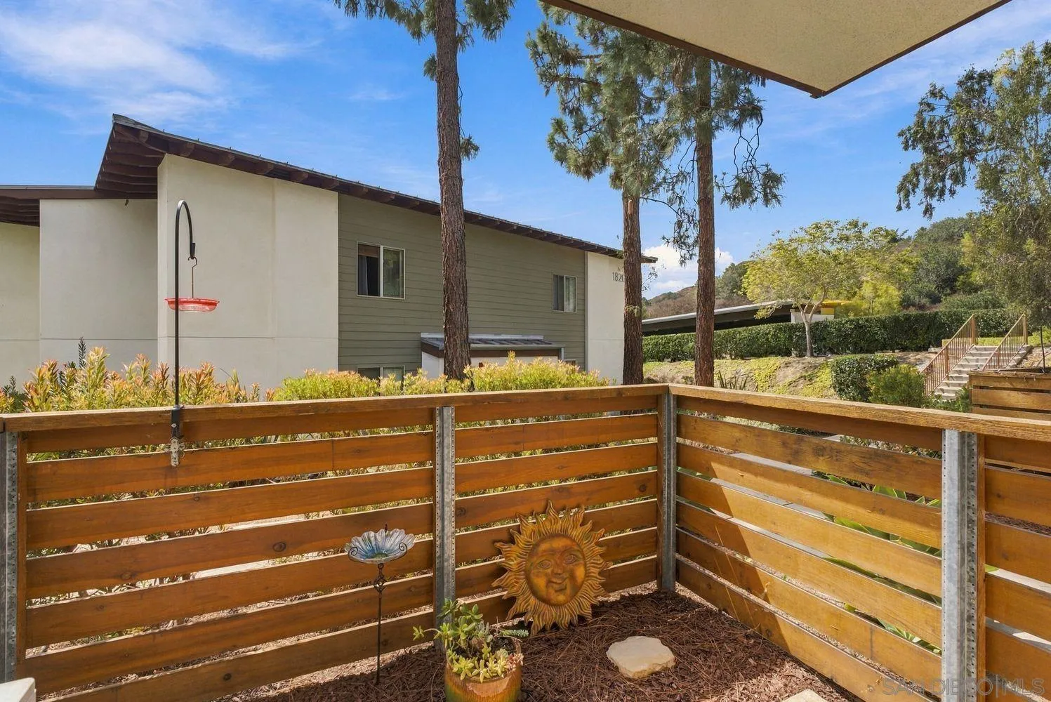 https://cdn.realtyfeed.com/cdn/127/260023225/3cf6fb19a6fc43f592455c03a40c7e09.webp