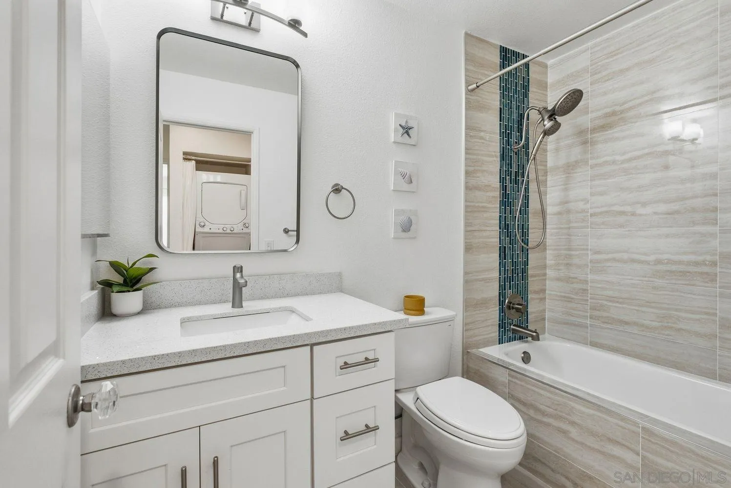 https://cdn.realtyfeed.com/cdn/127/260023225/5bd4a478e9c7b661b6a9a5fcd114eebf.webp