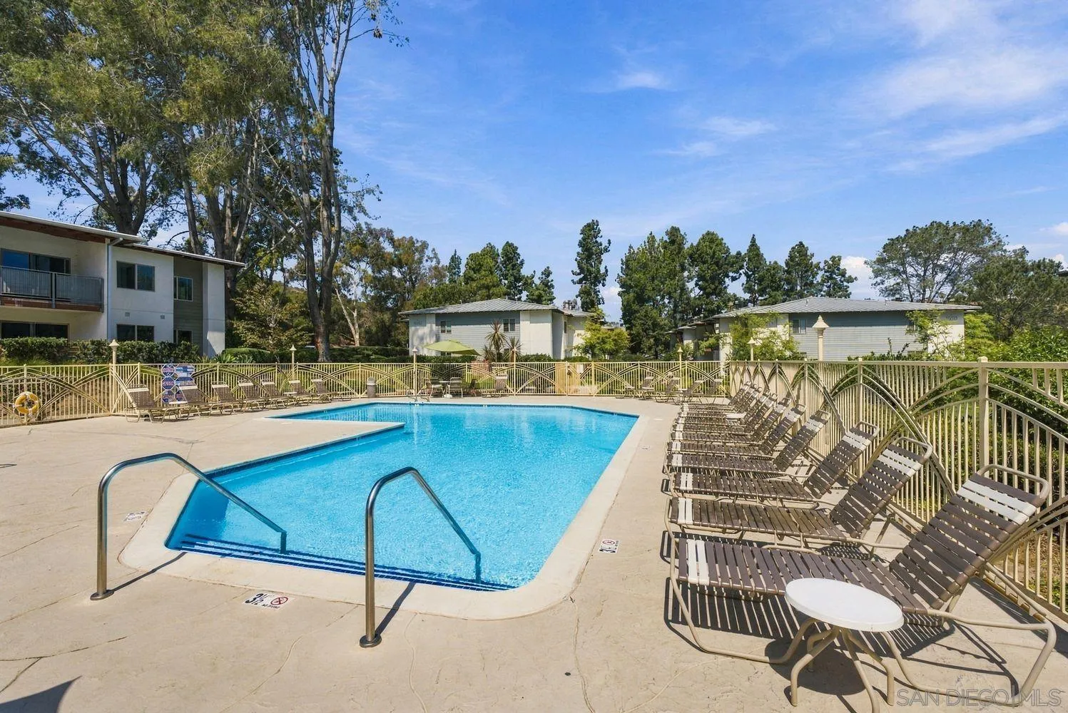 https://cdn.realtyfeed.com/cdn/127/260023225/c0d931ac1227bf8f5c03b0a3784d97ac.webp
