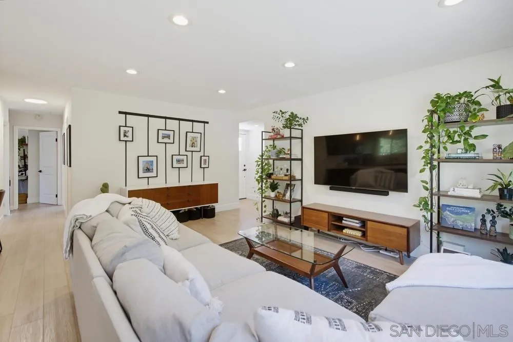 https://cdn.realtyfeed.com/cdn/127/260023229/3e34b4300537bf4e8c14e54e00e628b0.webp