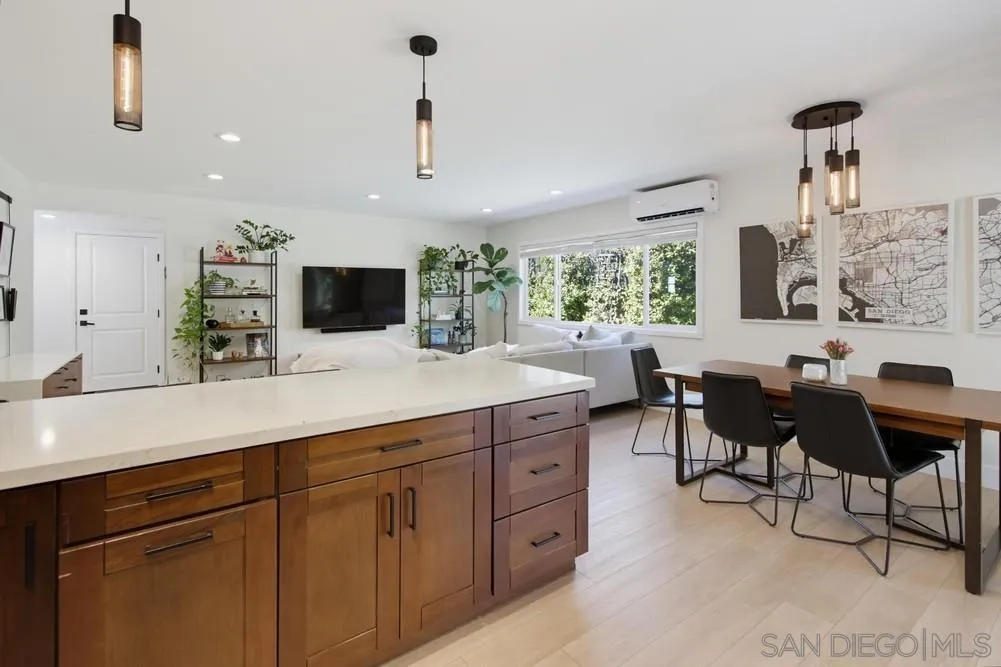 https://cdn.realtyfeed.com/cdn/127/260023229/6c80b21db07aa506c179e2606215addb.webp