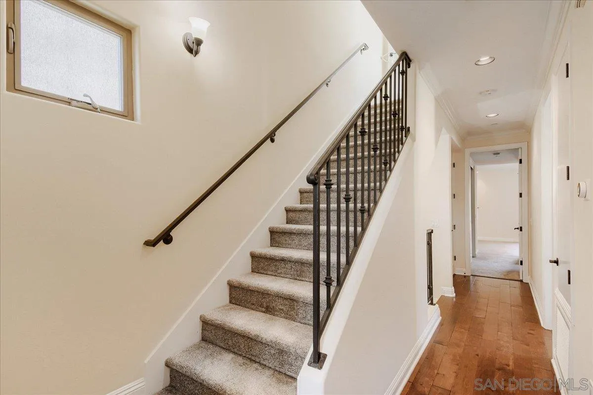 https://cdn.realtyfeed.com/cdn/127/260023230/3c98d52f0622d529ef693d1de1b90c96.webp