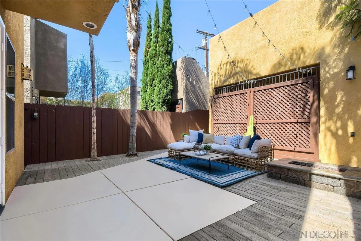 https://cdn.realtyfeed.com/cdn/127/260023230/4395be969c7899e62ea1d4857cfaa9d6.webp