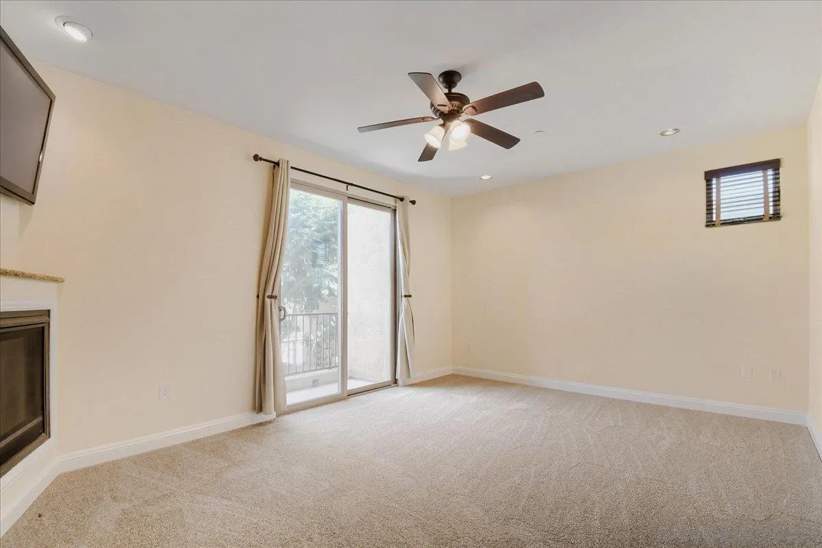 https://cdn.realtyfeed.com/cdn/127/260023230/544664769bf38497f4f746e9e7c3fc0d.webp