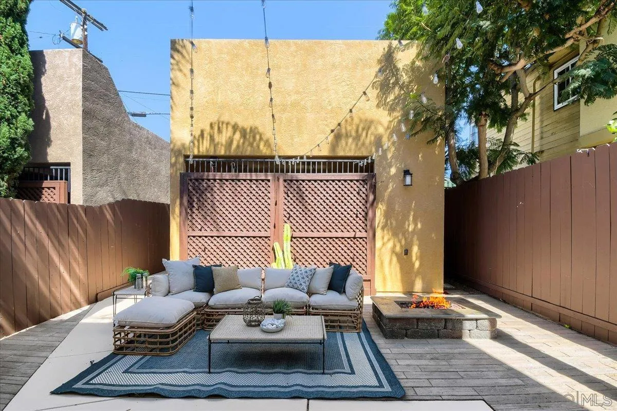 https://cdn.realtyfeed.com/cdn/127/260023230/71458995dcf0257ad23fe46aeef2c7ff.webp