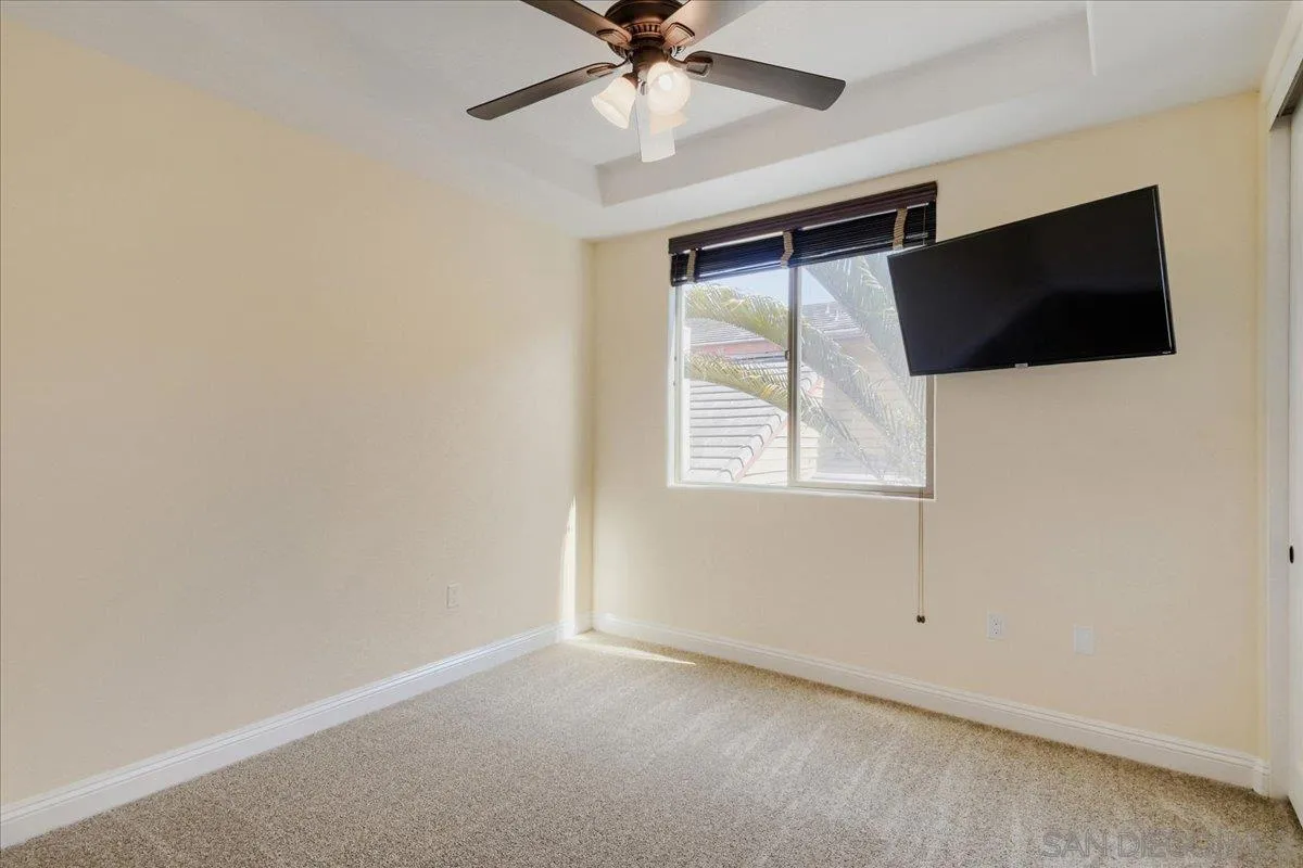 https://cdn.realtyfeed.com/cdn/127/260023230/8ff94e3f7dff1f98e06c19c41f1d6dfd.webp