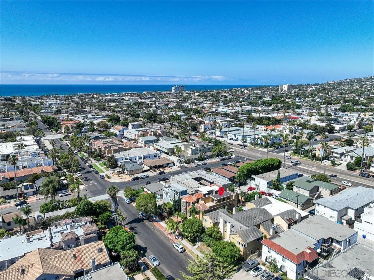 https://cdn.realtyfeed.com/cdn/127/260023230/b2047c9f0ecc1c82366516c2fc47c828.webp